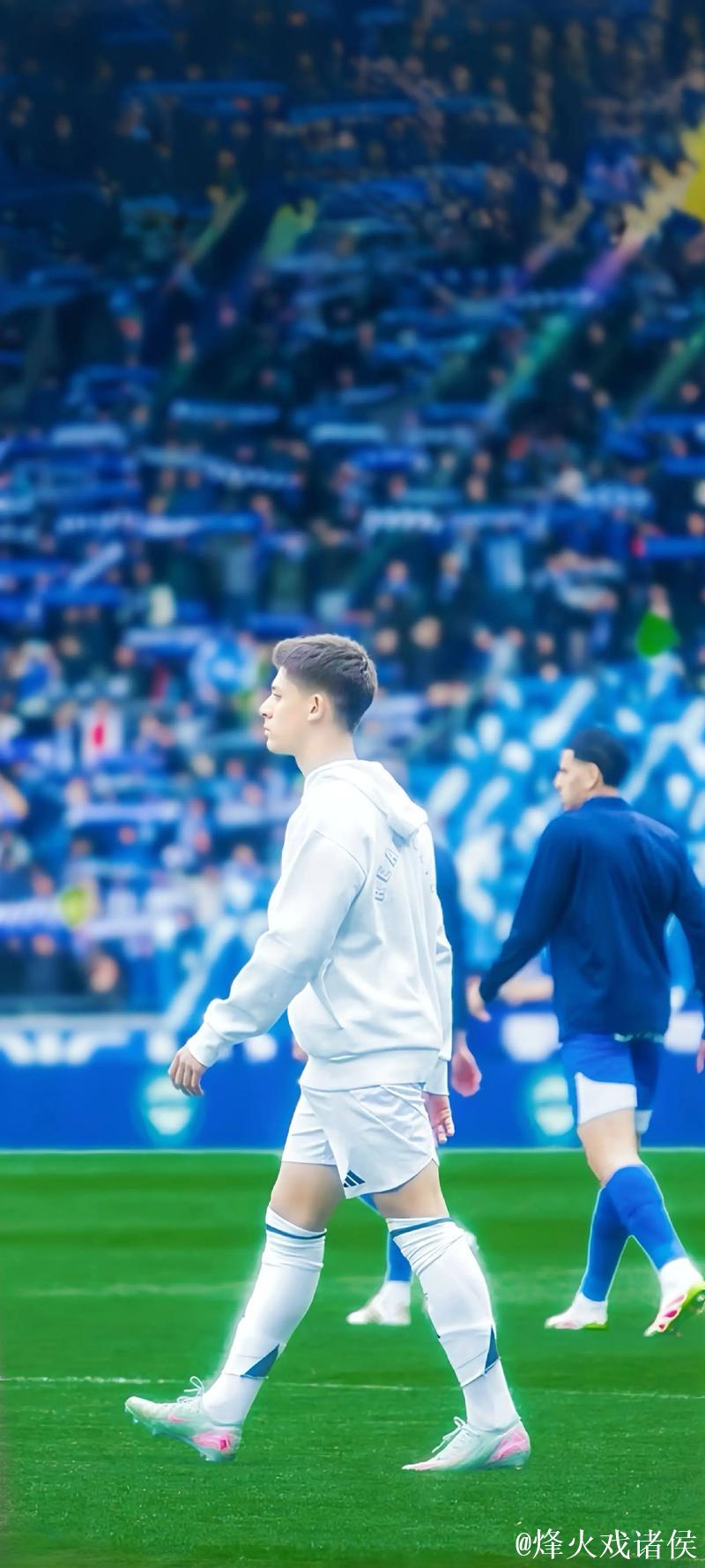 皇马公布客战阿拉维斯名单：仅带5后卫，二队小将入选